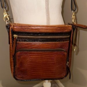 Vintage Brahmin Crossbody!